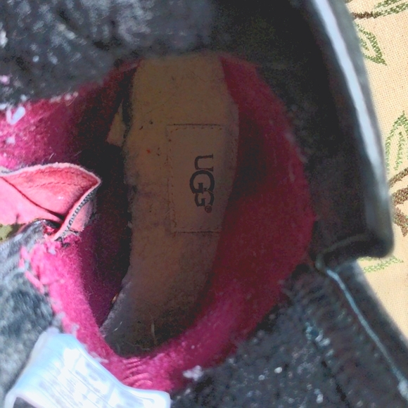 UGG Simmens Black Leather Boots Size 6 - Picture 8 of 9